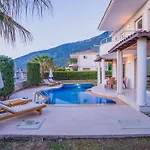 Fethiye Ovacikta 3+1 Oezel Havuzlu Villa Royal 15
