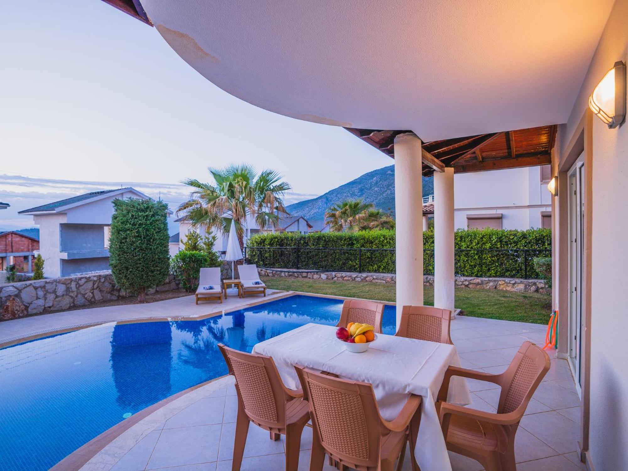 Villa Ovacikta 3+1 Oezel Havuzlu Royal 15 *